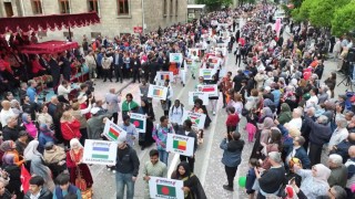 Isparta sokakları gül sularıyla yıkandı, Uluslararası Gül Festivali görsel şölene dönüştü