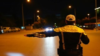 Ispartada 24 saatte 4 kişi gözaltına alındı, 26 araç trafikten men  edildi