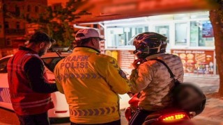 Ispartada 2,5 saatte 246 şahıs ile 131 araç sürücüsü kontrol edildi