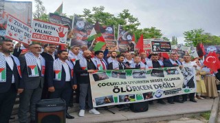 İsrail Büyükelçiliği önünde siyah çelenkli protesto