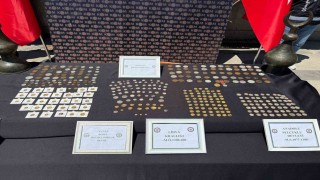 İstanbulda tarihi eser operasyonu: Padişah fermanı ele geçirildi