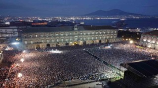 İtalya Serie Ada şampiyon Napoli
