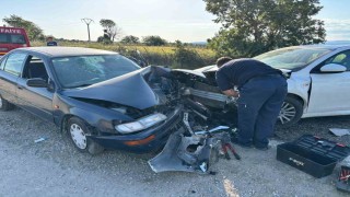 İvrindide trafik kazası: 5 yaralı