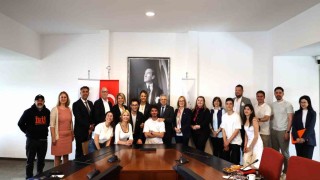 İzmir Ekonomi Üniversitesi ve Türkiye Yelken Federasyonundan örnek iş birliği