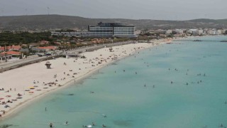 İzmirli vatandaşlar, hafta sonu Çeşmenin keyfini çıkardı