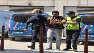 Jandarmaya ekiplerine saldıran genç tutuklandı