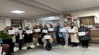 Kadınlara mantar yetiştiriciliği kurusu verildi