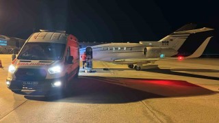 Kalp hastası genç, uçak ambulansla Ankaraya sevk edildi