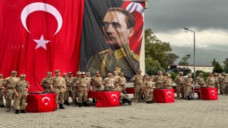 Kamuflaj giyen engelli gençler yemin etti