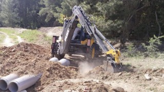 Karacasuda yağmur suyu tahliye hattı güçleniyor