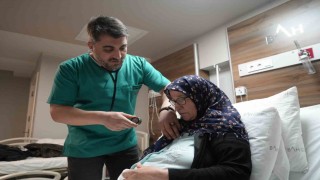 Karadenizde ilk: Ciddi kalp kapak kaçağı olan hasta mandallama yöntemiyle sağlığına kavuştu