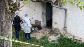 Karamanda yaşlı kadın evinde ölü bulundu
