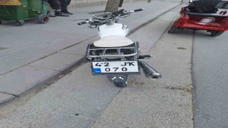 Karapınarda motosikletler çarpıştı: 3 yaralı