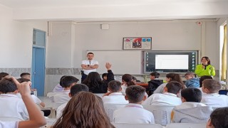 Karapınarda öğrencilere trafik güvenliği semineri verildi