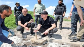Kars Ani Ören Yerinde sur içi yollarının yapımı devam ediyor