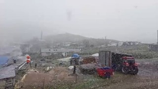 Karsta Mayıs ortasında kar sürprizi