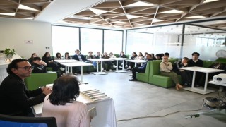 Kartepede gençlere özel söyleşi