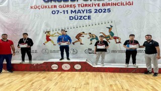 Kartepeli güreşçi Türkiye şampiyonu oldu