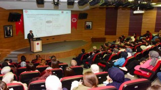 Kastamonu Üniversitesinde iklim değişikliliğin etkileri konululdu.