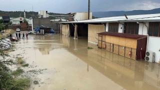 Kastamonuda sağanak yağış nedeniyle fabrikaları su bastı