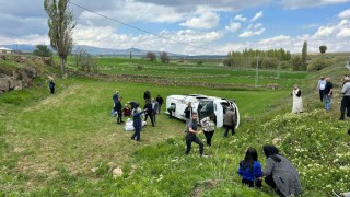 Kayseride öğrenci servisi devrildi: 15 öğrenci yaralı