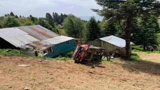 Kaza bir aileyi daha ayırdı: Kocası öldü, eşi yaralandı