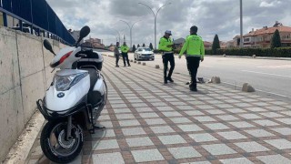 Kazada motosikletle birlikte 20 metre sürüklenen sürücüsü yaralandı