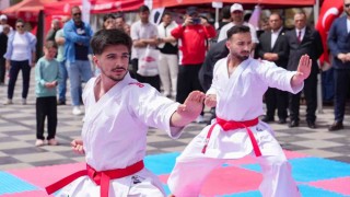 Keçiörende 19 Mayıs coşkusu