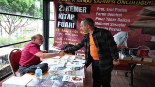 Kemer Kitap Fuarı başladı