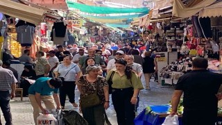 Kemeraltı Çarşısında Kurban Bayramı hareketliliği