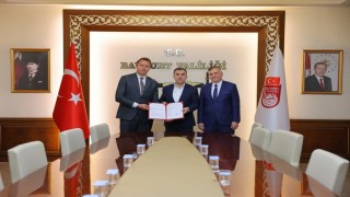 ‘Kendini Geliştir Kültürünü Yaşat projesinde destek alan dernekle protokol imzalandı