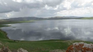 Keşiş Gölü ziyaretçilerini ağırlamaya başladı