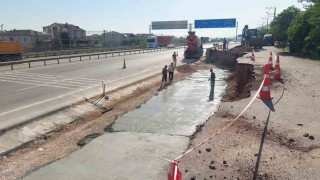 Kirazlıyalıya trafiği rahatlatacak durak cebi yapılıyor