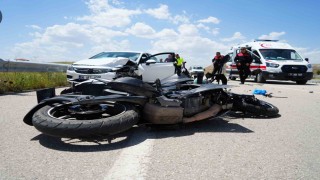 Kırıkkalede otomobil ile motosiklet çarpıştı: 1 ağır yaralı