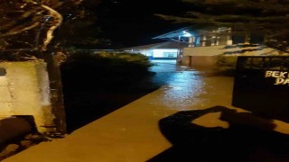 Kırşehirde sağanak yağış sele neden oldu