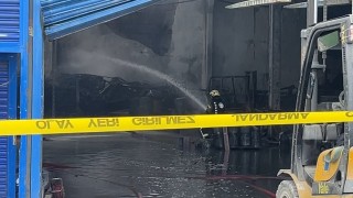 Kocaelide boya fabrikasında çıkan yangın kontrol altına alındı