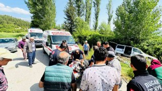 Kontrolden çıkan araç şarampole devrildi: 2 yaralı