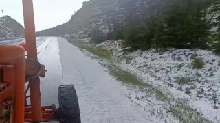 Konya-Antalya karayolunda dolu yağışı etkili oldu