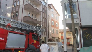 Konyada evin kapısını açmayan yaşlı çift ekipleri alarma geçirdi