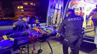 Köprüden beton zemine düştü, vinçle kurtarıldı