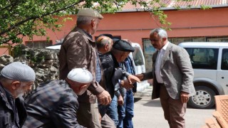Köylüler, belediye başkanından tandır istedi