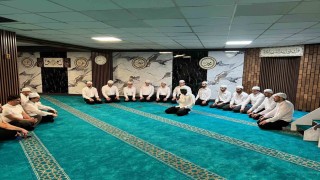 Kuran-ı Kerimi öğrenen öğrencilere hediye