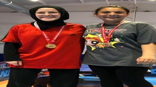 Kütahya Akşemsettin Kız AİHL Masa Tenisinde Türkiye Şampiyonası yolunda