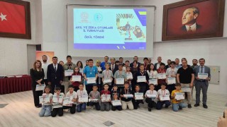 Kütahyada akıl ve zeka oyunları il turnuvası ödül töreni