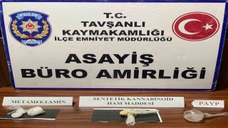 Kütahyada uyuşturucu operasyonu: 3 gözaltı