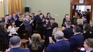 Kuzey Kore lideri Kim Jong-undan Rusya Büyükelçiliğine ziyaret