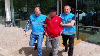 Laf atma tartışmasında bıçakladığı şahsı öldüren 17 yaşındaki çocuk tutuklandı