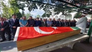 Lenf kanserine yenik düşen okul müdürüne son görev