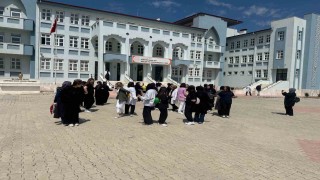 Lise öğrencilerinden Mesleğimi Öğreniyorum, Ailemle Paylaşıyorum etkinliği