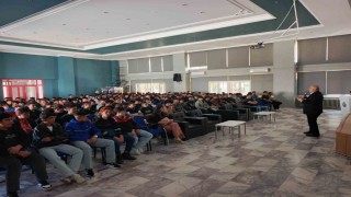 Liseli gençlere yönelik Aile ve Mahremiyet semineri gerçekleştirildi